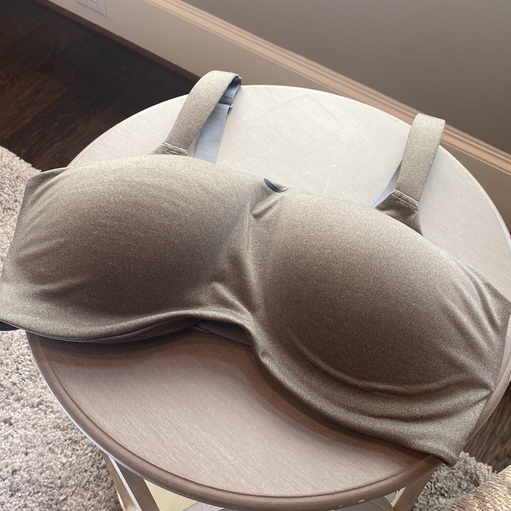 Nike Athletic Sport Support Bra